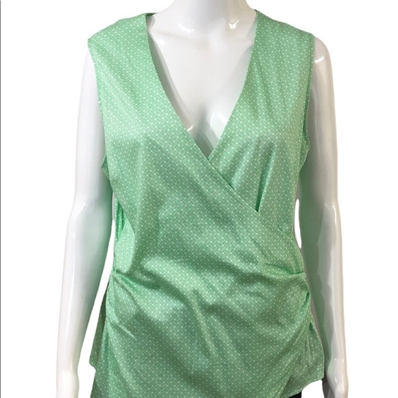 New York And Company Women Size M Top Sleeveless V Neck Cross Body Blouse Green - Picture 3 of 13